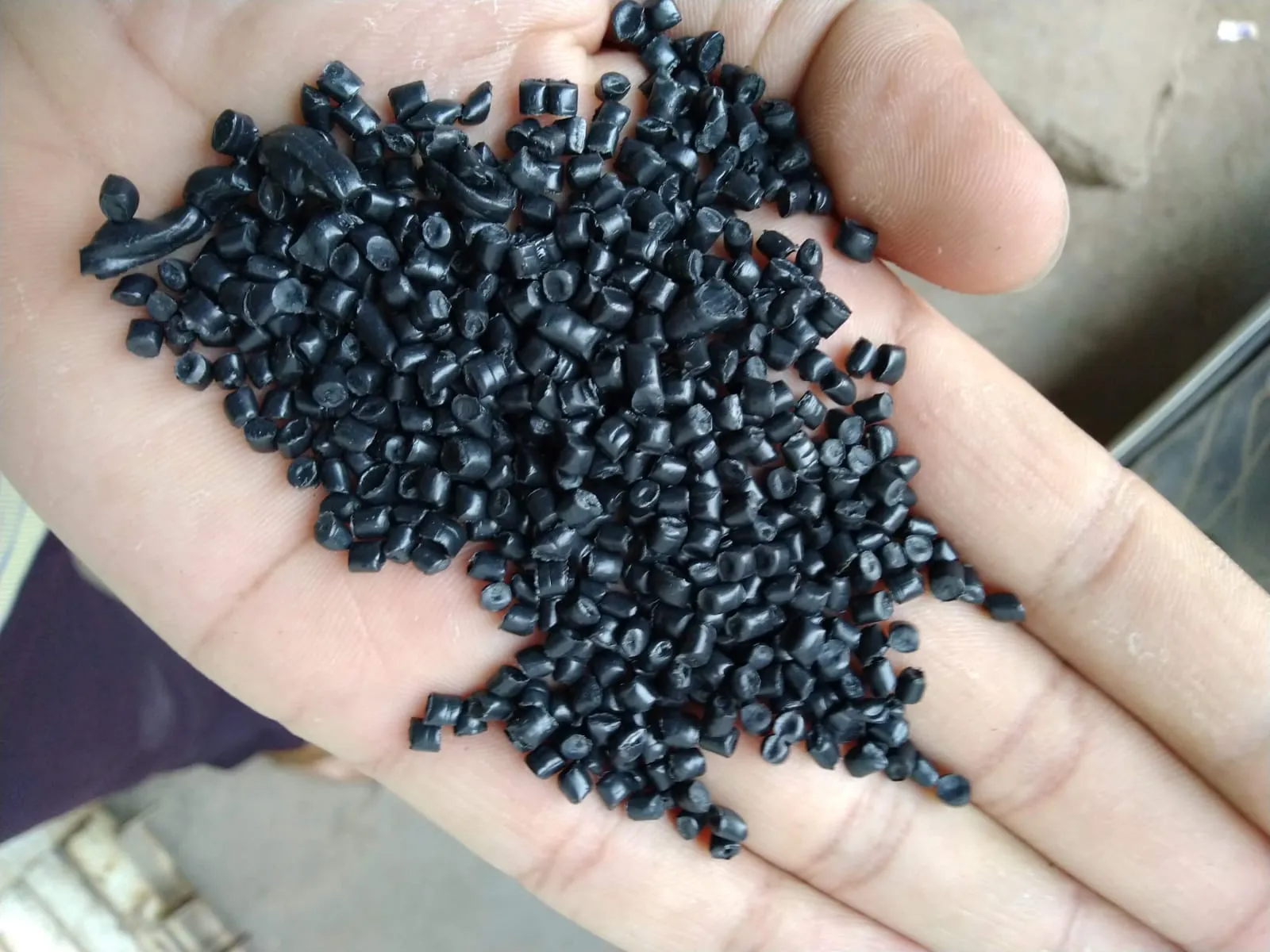 BLACK PP GRANULES
